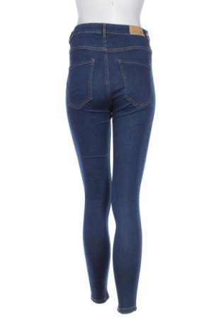 Dámské džíny  Perfect Jeans By Gina Tricot, Velikost M, Barva Modrá, Cena  239,00 Kč