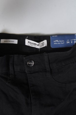 Női farmernadrág Pull&Bear, Méret XXS, Szín Fekete, Ár 11 699 Ft