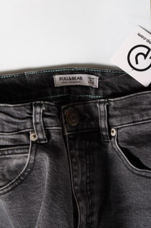 Damskie jeansy Pull&Bear, Rozmiar M, Kolor Czarny, Cena 43,99 zł