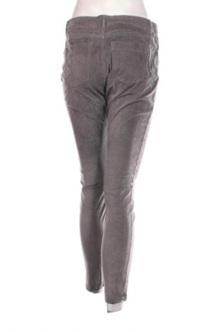 Damen Cordhose United Colors Of Benetton, Größe M, Farbe Grau, Preis 33,99 €