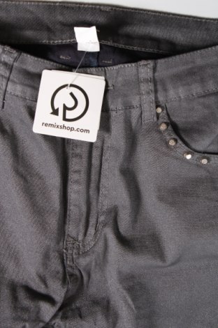 Damenhose, Größe M, Farbe Grau, Preis € 8,99