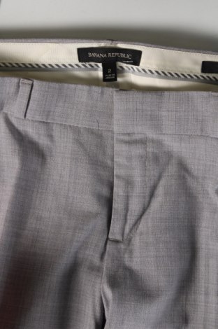 Pantaloni de femei Banana Republic, Mărime M, Culoare Gri, Preț 158,16 Lei