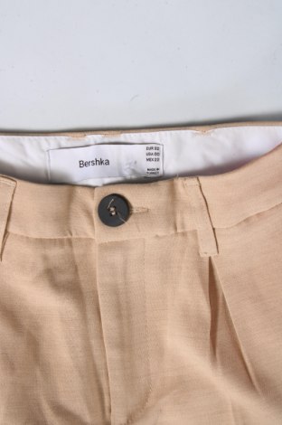 Damskie spodnie Bershka, Rozmiar XXS, Kolor Beżowy, Cena 220,22 zł