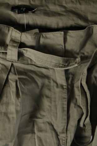 Pantaloni de femei H&M, Mărime L, Culoare Verde, Preț 74,81 Lei