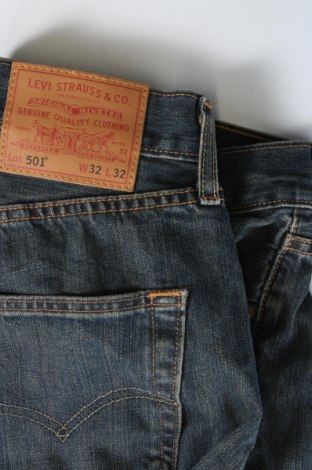 Мъжки дънки Levi's, Размер L, Цвят Син, Цена 67,99 лв.