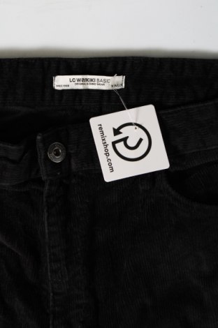 Pantaloni raiați de bărbați LC Waikiki, Mărime L, Culoare Negru, Preț 95,99 Lei