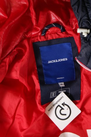 Ανδρικό μπουφάν Jack & Jones, Μέγεθος M, Χρώμα Μπλέ, Τιμή 38,99 €