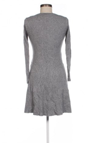 Kleid, Größe M, Farbe Grau, Preis € 8,99