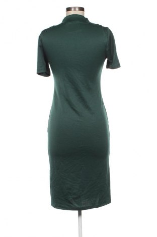 Kleid, Größe M, Farbe Grün, Preis € 20,49