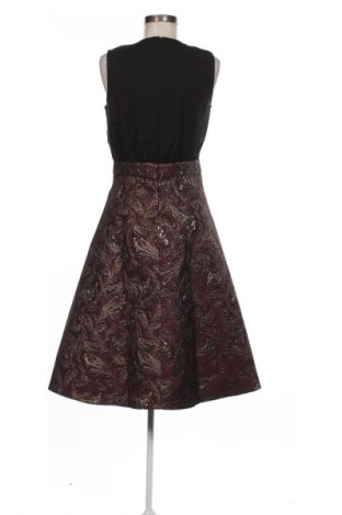 Kleid Ax Paris, Größe L, Farbe Mehrfarbig, Preis 33,99 €