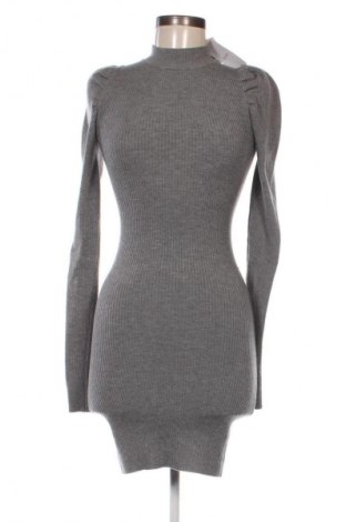 Kleid Bershka, Größe XS, Farbe Grau, Preis 21,49 €