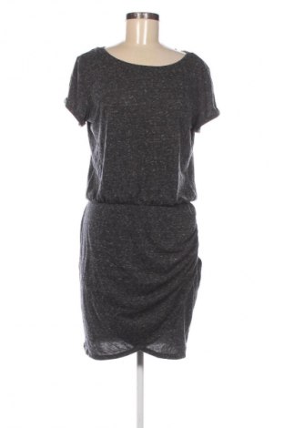 Kleid Edc By Esprit, Größe M, Farbe Grau, Preis € 33,99