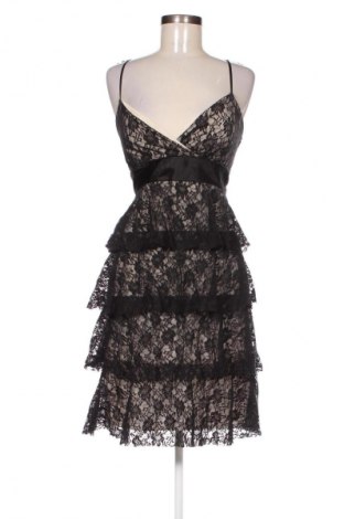 Rochie Le Chateau, Mărime M, Culoare Negru, Preț 188,19 Lei