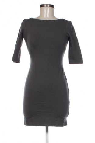 Kleid Nadine, Größe M, Farbe Grau, Preis 28,99 €