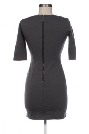 Kleid Nadine, Größe M, Farbe Grau, Preis 25,99 €