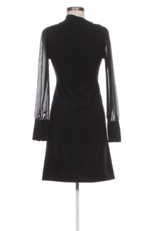 Rochie Pepe Jeans, Mărime M, Culoare Negru, Preț 127,99 Lei