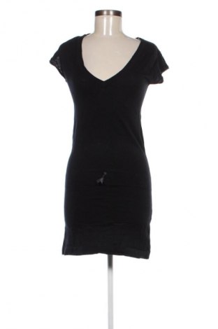 Kleid Review, Größe S, Farbe Schwarz, Preis 33,99 €