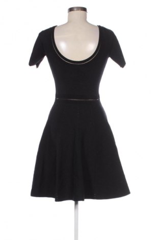 Rochie Sandro, Mărime M, Culoare Negru, Preț 192,99 Lei