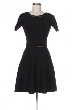 Rochie Sandro, Mărime M, Culoare Negru, Preț 427,99 Lei