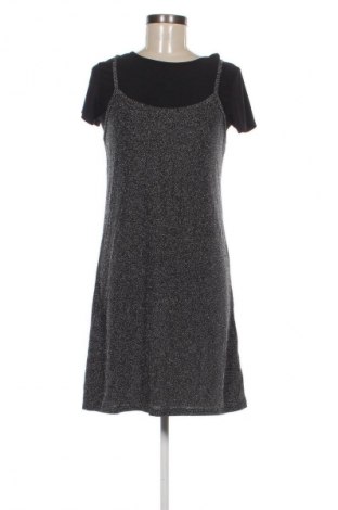 Kleid Sisters Point, Größe L, Farbe Silber, Preis 13,99 €