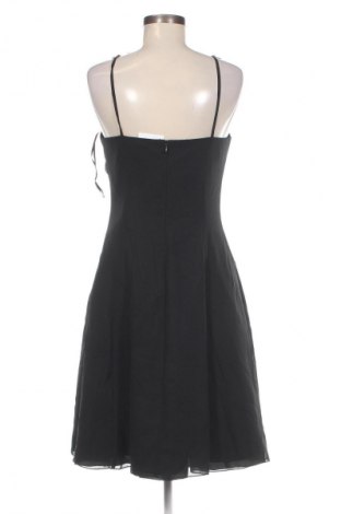 Kleid Swing, Größe M, Farbe Schwarz, Preis 19,99 €