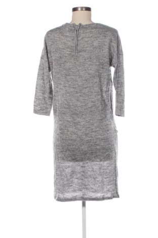 Šaty  Vero Moda, Veľkosť M, Farba Sivá, Cena  6,95 €