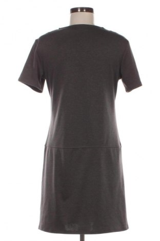 Kleid Wallis, Größe M, Farbe Grau, Preis 24,48 €