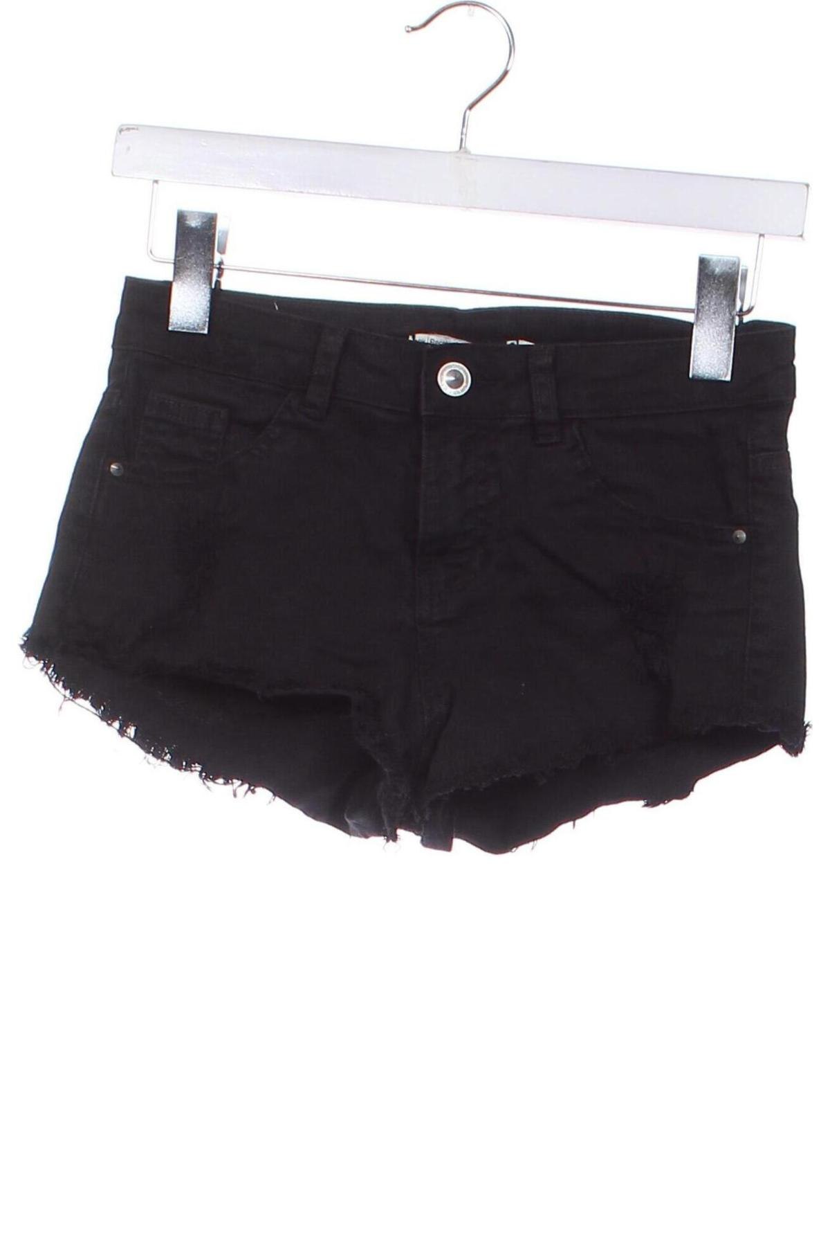 Damen Shorts Bershka, Größe XS, Farbe Schwarz, Preis 13,49 €