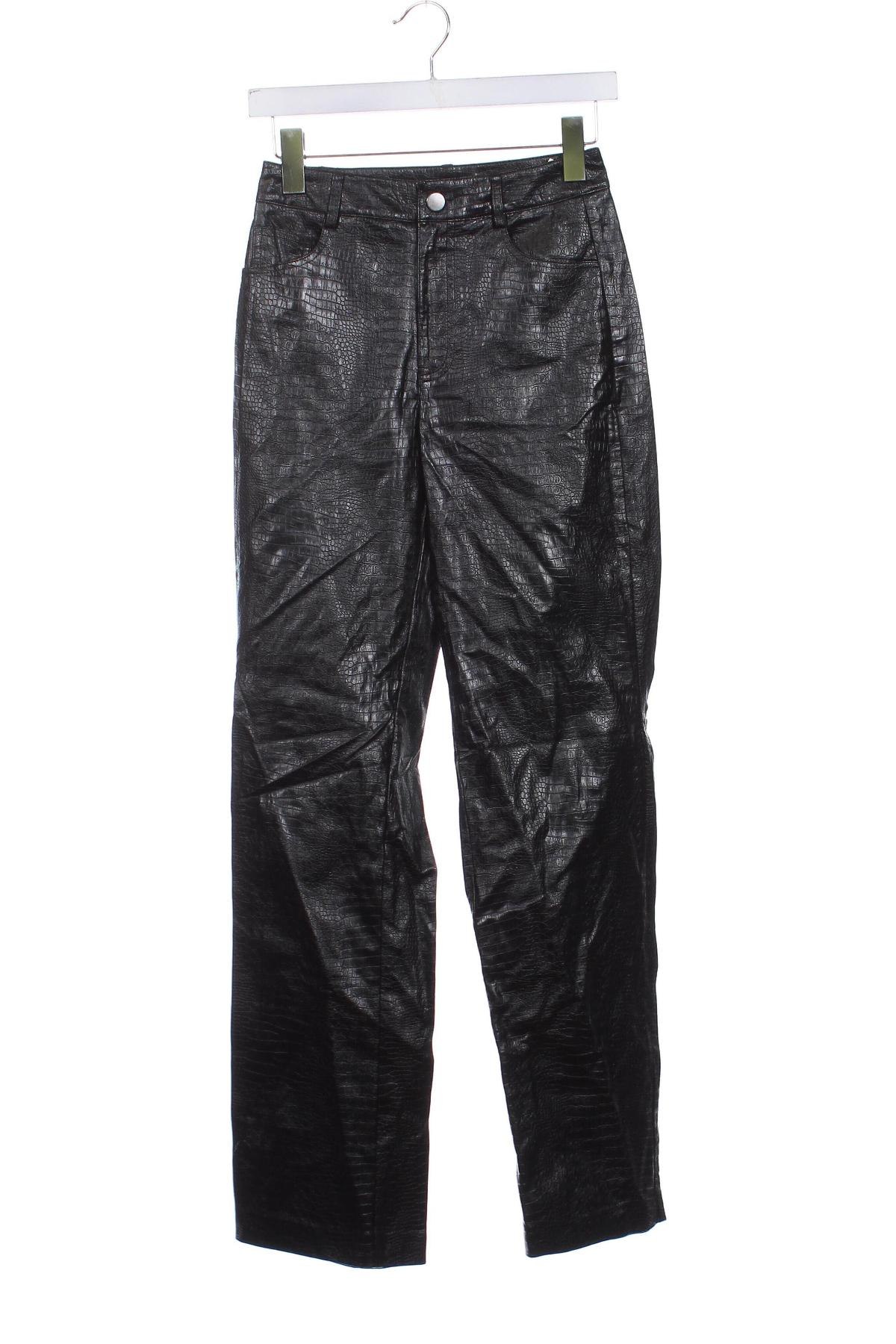 Pantaloni de femei Stradivarius, Mărime XXS, Culoare Negru, Preț 48,99 Lei