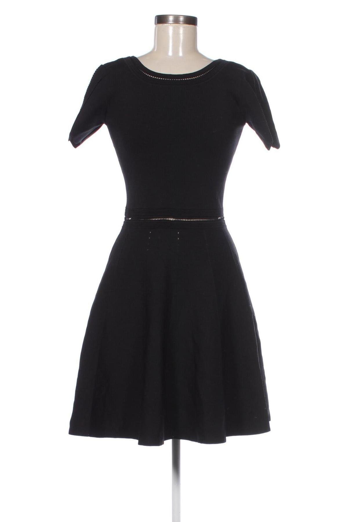 Rochie Sandro, Mărime M, Culoare Negru, Preț 192,99 Lei