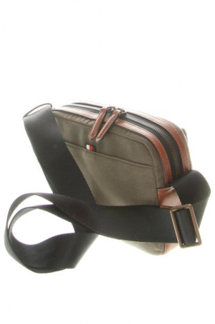 Geantă Tommy Hilfiger, Culoare Maro, Preț 276,99 Lei