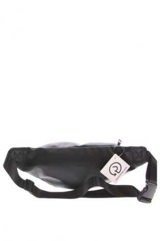 Ledvinka  Sinsay, Barva Černá, Cena  188,00 Kč