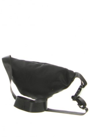 Чанта за кръст Sinsay, Цвят Черен, Цена 15,00 лв.