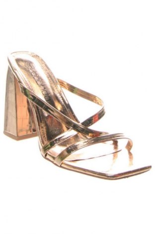 Чехли Boohoo, Размер 39, Цвят Златист, Цена 51,00 лв.