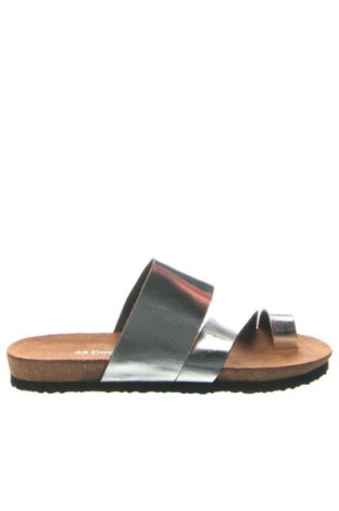 Γυναικείες παντόφλες Hand Made, Μέγεθος 42, Χρώμα Ασημί, Τιμή 56,99 €