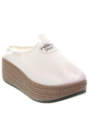 Чехли Unbranded, Размер 38, Цвят Бял, Цена 50,83 лв.