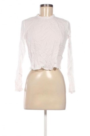 Damen Shirt Bershka, Größe M, Farbe Weiß, Preis 9,79 €