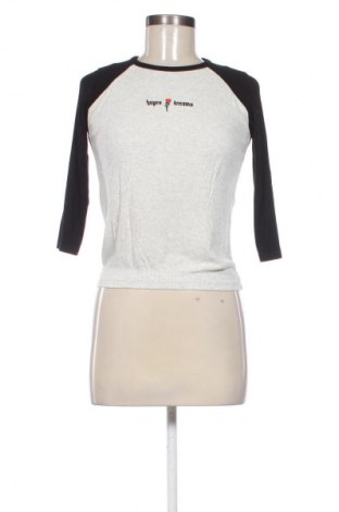 Дамска блуза Bershka, Размер XS, Цвят Многоцветен, Цена 19,00 лв.