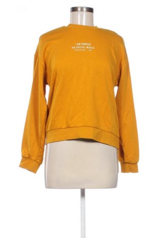 Дамска блуза Bershka, Размер XS, Цвят Оранжев, Цена 19,00 лв.