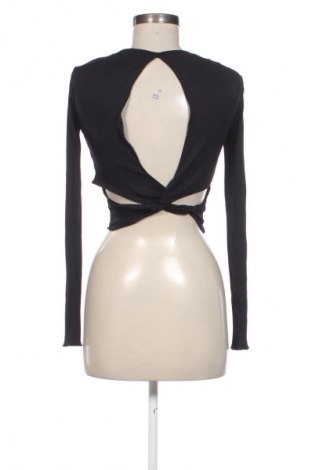 Γυναικεία μπλούζα Bershka, Μέγεθος M, Χρώμα Μαύρο, Τιμή 9,72 €