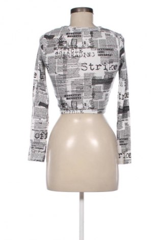 Γυναικεία μπλούζα Bershka, Μέγεθος XS, Χρώμα Πολύχρωμο, Τιμή 9,72 €