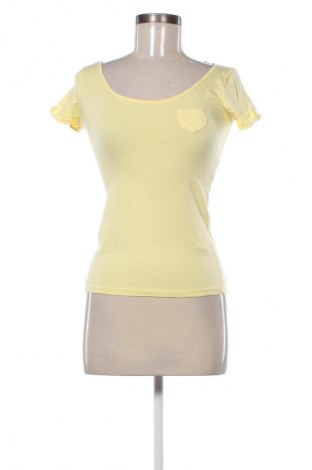 Dámská halenka Bershka, Velikost L, Barva Žlutá, Cena  241,00 Kč