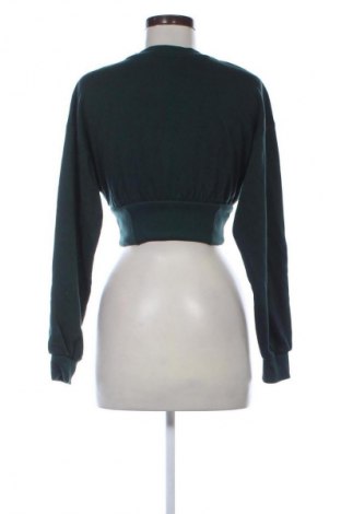 Γυναικεία μπλούζα Bershka, Μέγεθος XS, Χρώμα Πράσινο, Τιμή 9,72 €