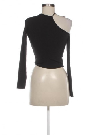 Дамска блуза Bershka, Размер S, Цвят Черен, Цена 10,99 лв.