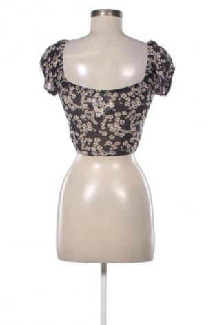 Bluzka damska Bershka, Rozmiar M, Kolor Kolorowy, Cena 44,94 zł