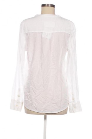 Damen Shirt Emily Van den Bergh, Größe M, Farbe Weiß, Preis 42,00 €