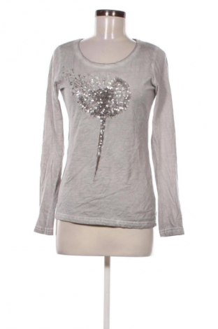 Damen Shirt Essentials, Größe XS, Farbe Grau, Preis € 5,99