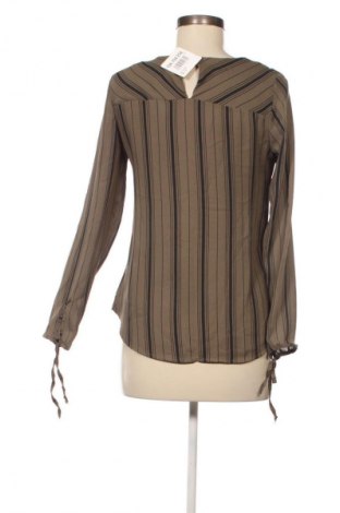 Damen Shirt Excup, Größe M, Farbe Mehrfarbig, Preis 6,99 €