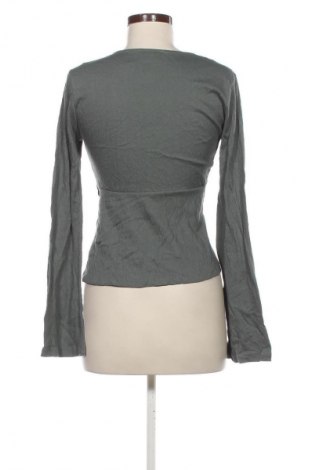 Damen Shirt Gina Tricot, Größe M, Farbe Grün, Preis 5,99 €