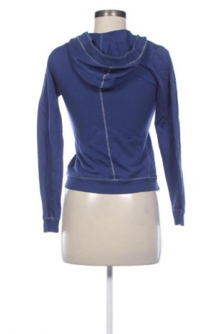 Дамска блуза Guess, Размер S, Цвят Син, Цена 48,00 лв.